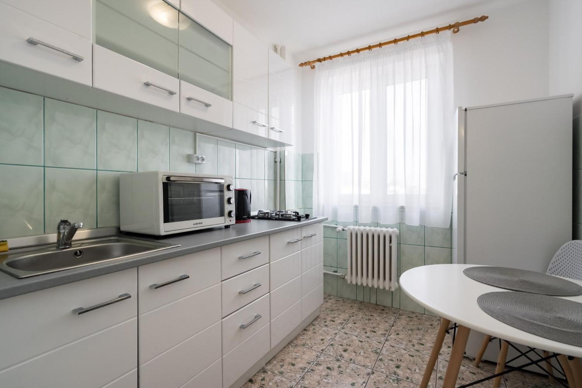 City View Apartment With Private Balcony Бухарест Экстерьер фото