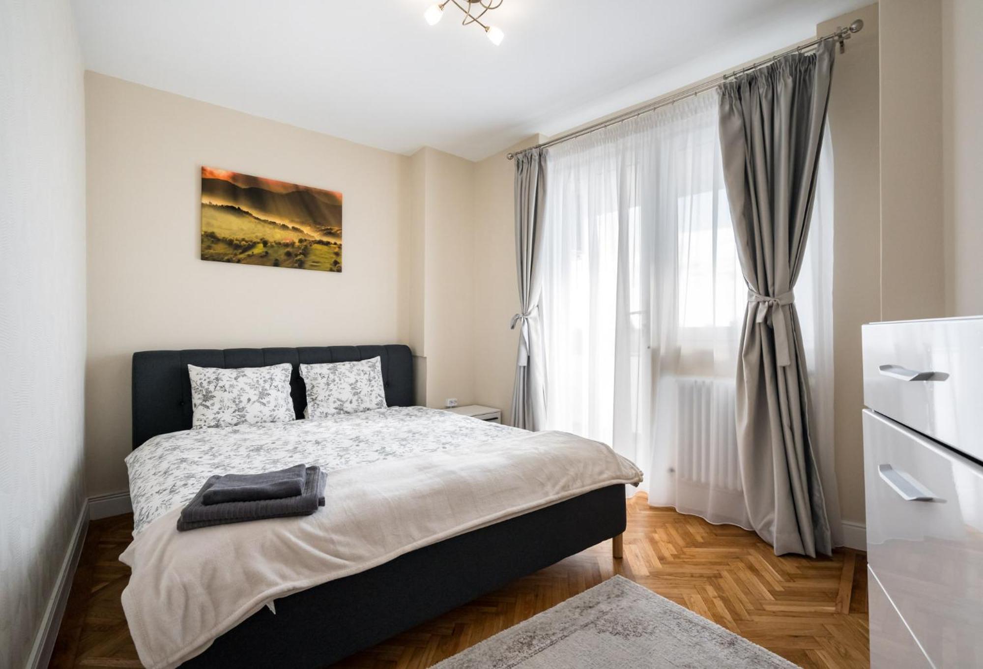 City View Apartment With Private Balcony Бухарест Экстерьер фото